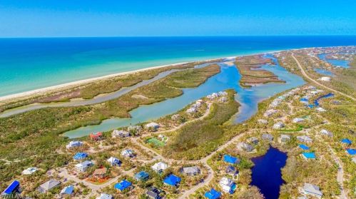 1813 Long Pt Ln, Sanibel FL 33957-2423 exterior