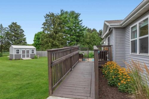 109 Green Ash Ln, Watertown WI  53094-5601 exterior