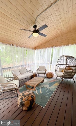 5344 Box Turtle Ct, Woodbridge VA  22193-5800 exterior