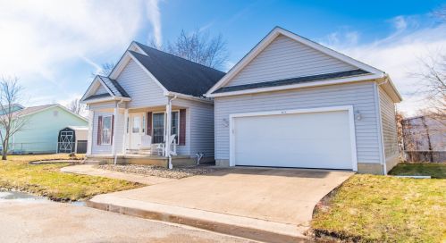8179 Long St, Thurston, OH 43157-7726