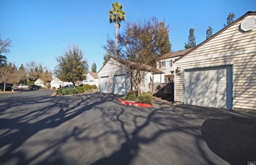 1638 Yardley St, Santa Rosa CA 95403-2397 exterior