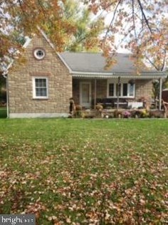 422 Swamp Pike, Collegeville, PA 19473-1405