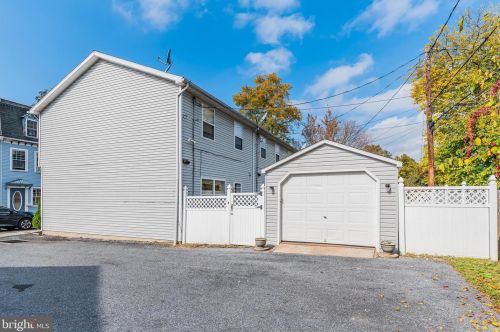 143 Linden St, Harrisburg, PA 17103-1333