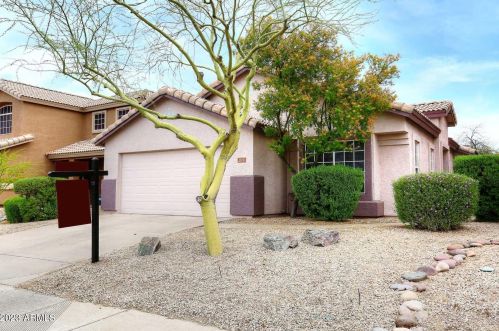 31211 43rd St, Cave Creek AZ  85331-3829 exterior