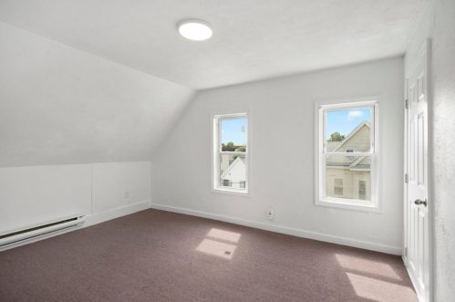 36 Lambert Ave, Chelsea MA  02150-1304 exterior