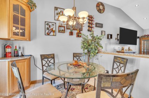 17 Dogwood Dr, Jackson Twp NJ  08527-1342 exterior