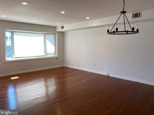 632 U St, Norristown, PA 19406-2702