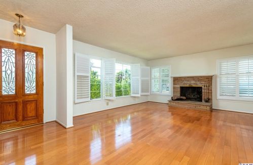 593 Ramona Ave, Sierra Madre, CA 91024-2247
