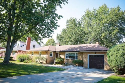 348 Allenhurst Rd, Buffalo, NY 14226-3008