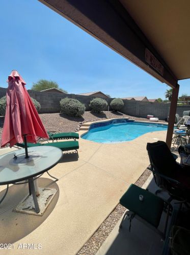 2025 Caldwell St, Phoenix, AZ 85042-8147