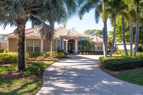 1682 Foxpoint Trl, Palm City, FL 34990-5726