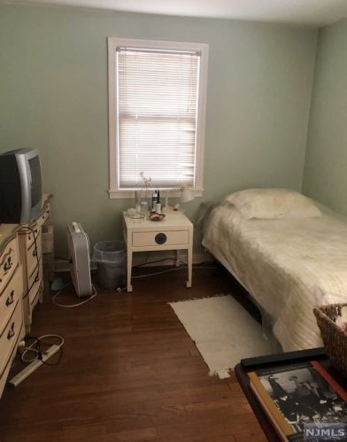 1447 Nelden Rd, Teaneck NJ  07666-6056 exterior