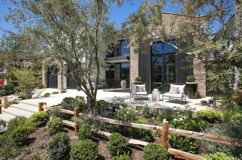 1831 Newport Hills Dr, Newport Beach, CA 92660-7114