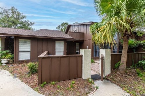 620 Main Trl, Ormond Beach FL  32174-4946 exterior