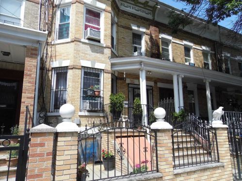 86-28 89th St, Jamaica, NY 11421-1322