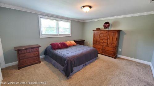 7 Bedle Rd, Hazlet NJ  07730-1209 exterior