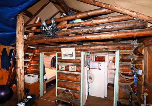 3591 Bill Ave, South Lake Tahoe CA  96150-8457 exterior