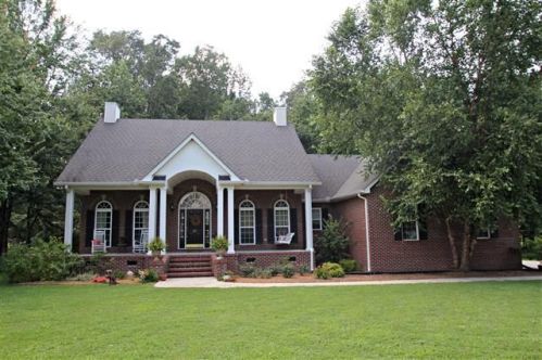87 Oak Hollow Rd, Manchester, TN 37355-2187
