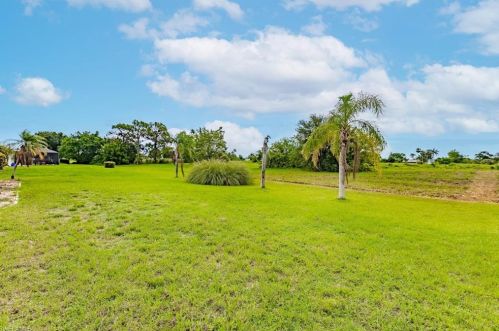 3749 6th Ave, Cape Coral FL  33904-5204 exterior