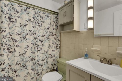 1577 Mcclures Gap Rd, Carlisle PA 17015-8914 exterior