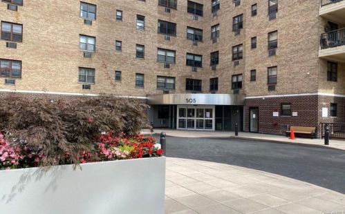 505 Central Park Ave, White Plains, NY