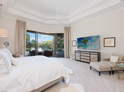 4252 Deephaven Ln, Naples FL  34119-8616 exterior