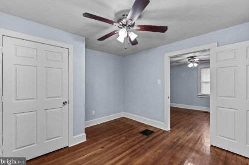 302 Franklin Ave, Beverly NJ  08010-1808 exterior