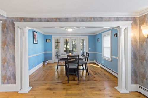 2535 Hartford Ave, Providence RI 02919-1604 exterior