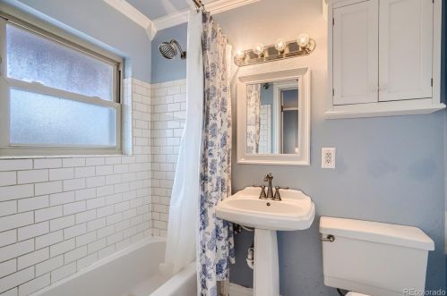 2318 Rifle St, Denver CO 80013-1548 exterior