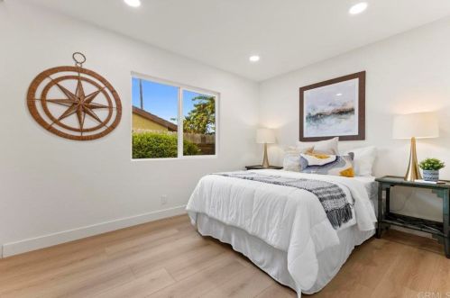 2079 Park Dale Ln, Encinitas CA  92024-4325 exterior