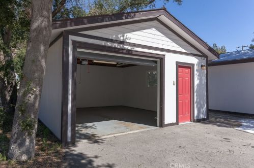 15649 Spunky Canyon Rd, Santa Clarita CA  91390-4904 exterior