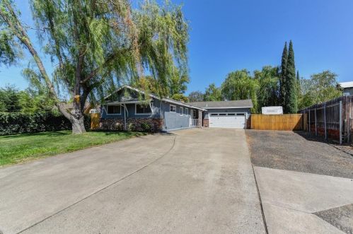 7551 Circuit Dr, Citrus Heights, CA 95610-4444