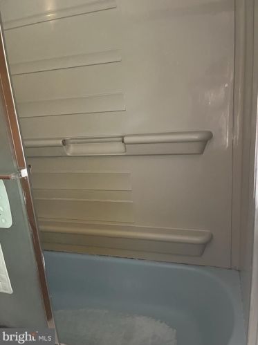 103 Meadowood Dr, Lansdale PA 19446-1610 exterior