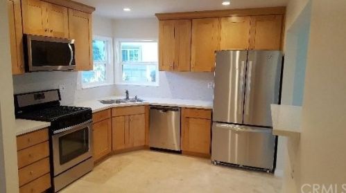 4528 Radnor Ave, Lakewood, CA 90713-2551