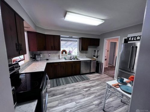 8383 Cheviot Rd, Cincinnati OH  45247-3803 exterior