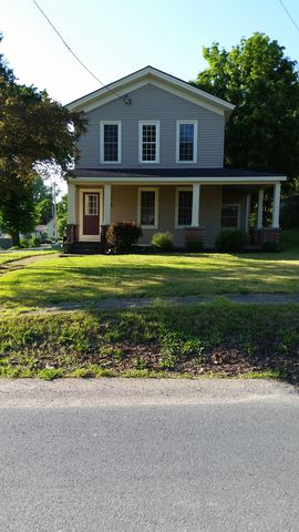 122 Lilac Park Dr, Mannsville, NY 13661-3101
