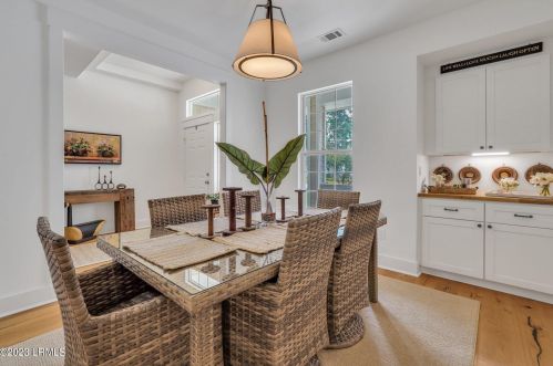 34 Chiffelle St, Bluffton SC  29909-4562 exterior