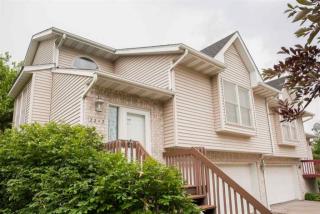 2242 Holiday Rd, Iowa City, IA 52241-2743