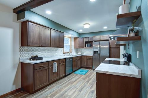 5388 Shore Dr, Eau Claire WI  54703-2073 exterior