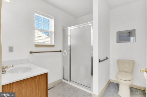 142 Furlong Way, Red Lion PA 17356-8775 exterior