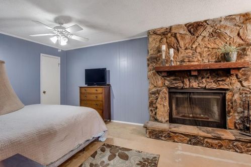 3759 Kris St, Fort Worth TX  76180 exterior