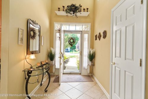 69 Forsgate Way, Lakewood NJ  08701-3873 exterior