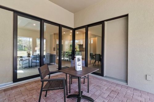 2754 Aviamar Cir, Naples FL 34114-0097 exterior