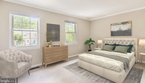 7702 Trevino Ln, Falls Church VA  22043-3507 exterior