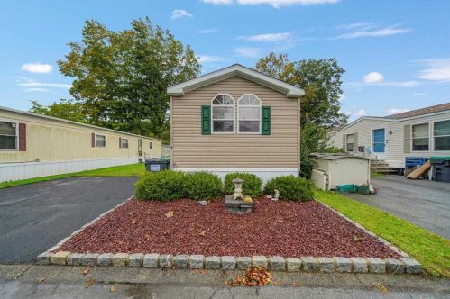 16 Farm Ln, Washingtonville NY  10992-1616 exterior