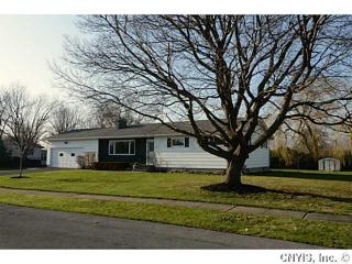 424 Bugbee Dr, Watertown, NY 13601-4204