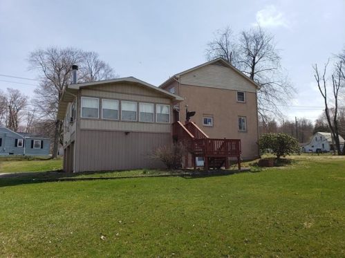 356 Cooper St, Slippery Rock, PA 16057-1506