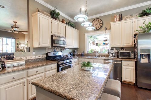 1445 Reed Dr, Liberty Farms, CA 95620-4262