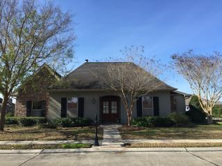 123 Thacker Dr, Houma, LA 70360-7167