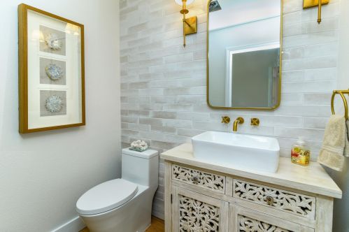 560 Apple Grove Cir, Santa Barbara CA  93105-4086 exterior